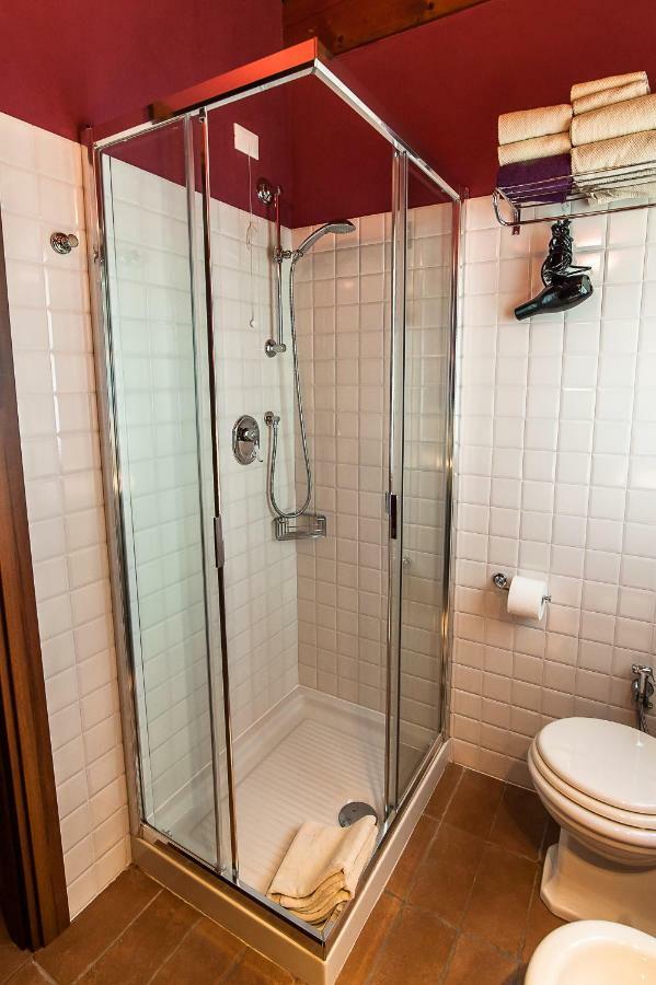 Particolari Del Brenta Apartment Oriago Di Mira Ngoại thất bức ảnh